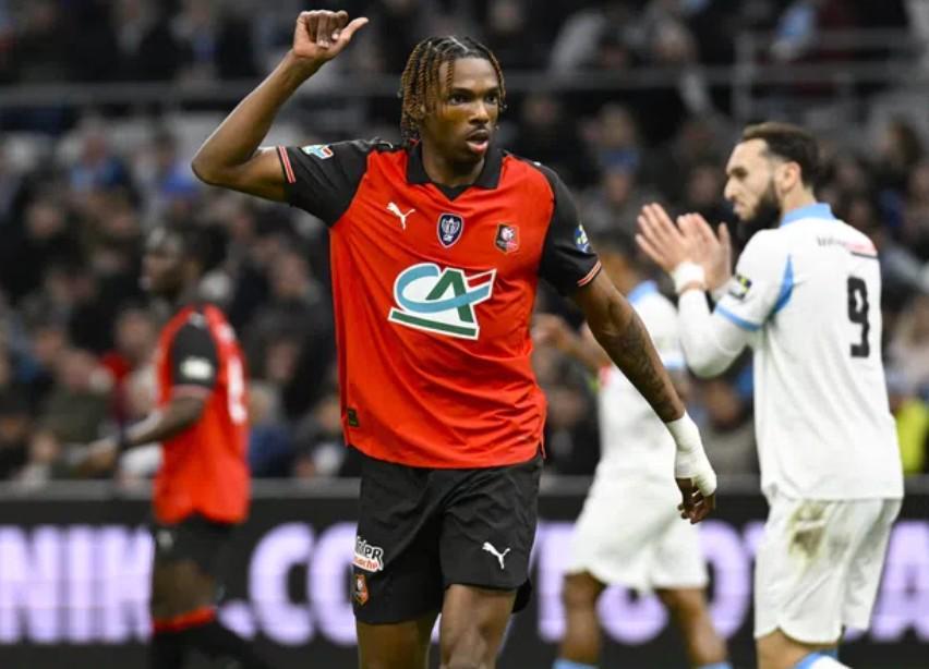 开云体育-法媒：雷恩后卫雅凯将接受手术治疗，预计赛季报销