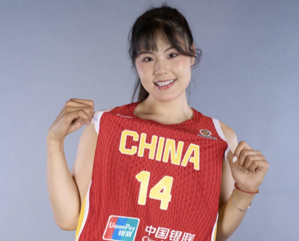 体育视频直播-移动长城，李月汝三分10中6砍下21分11板&amp;amp;韩旭14分4板